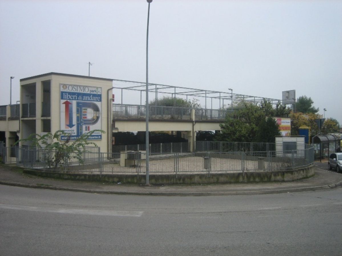 Il maxiparcheggio di Osimo