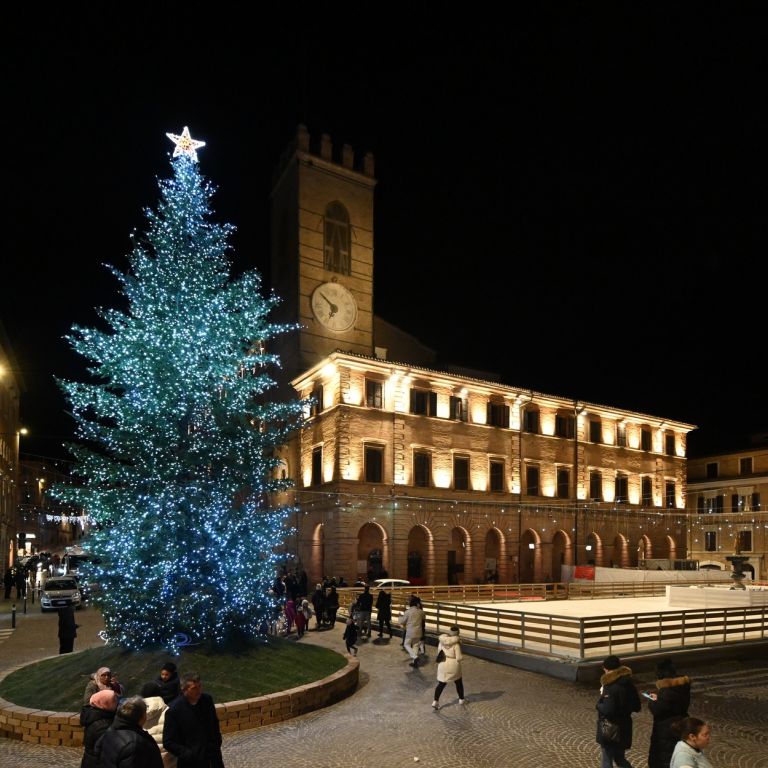 Piazza Boccolino a Osimo