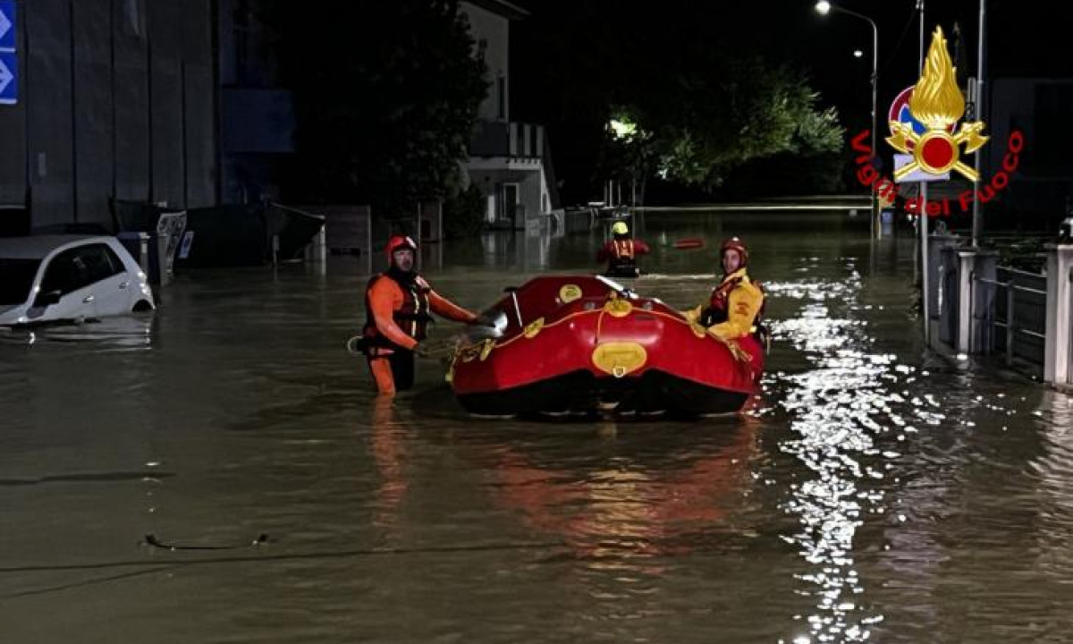 Alluvione, 8 morti e 4 dispersi nel Senigalliese - FOTO e VIDEO