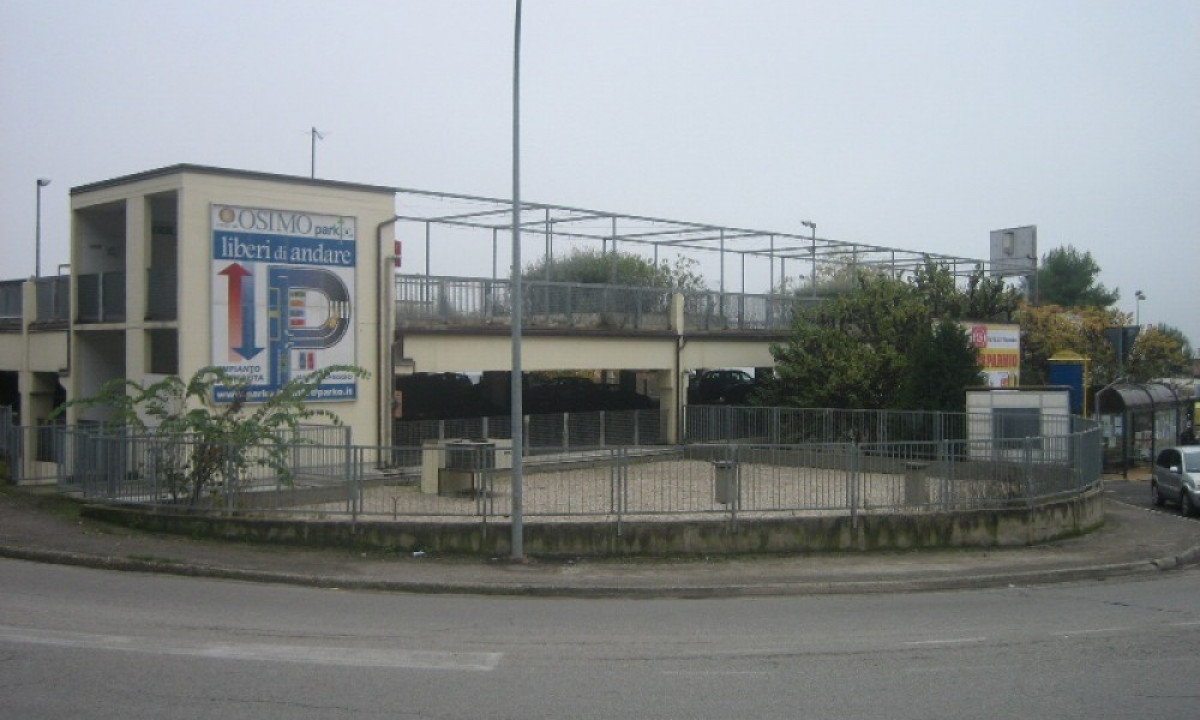 Accoltellamento al Maxiparcheggio, per il macedone arriva anche il Daspo